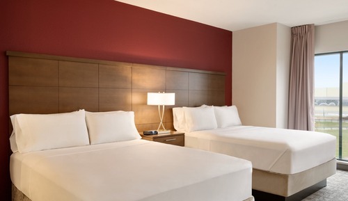 Studio Suite, Multiple Beds, Kitchen
