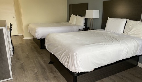 Standard Room, 2 Queen Beds, Non Smoking
