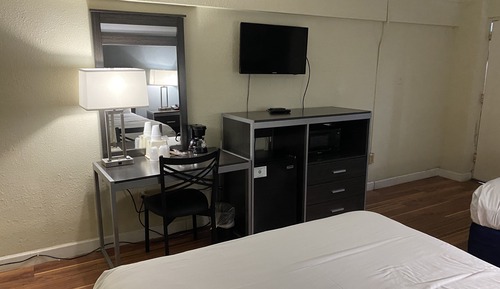 Standard Room, 2 Queen Beds, Smoking