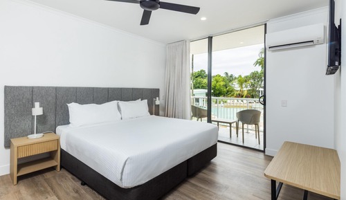 Premier Room, 2 Bedrooms, Pool View (No Housekeeping)