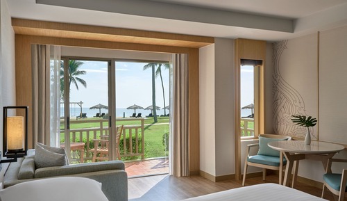 Room, 2 Double Beds, Non Smoking, Ocean View (Larger Guest room, Beach front access)