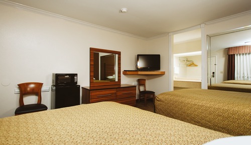 Standard Room, 2 Double Beds, Non Smoking