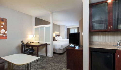 Suite, Multiple Beds