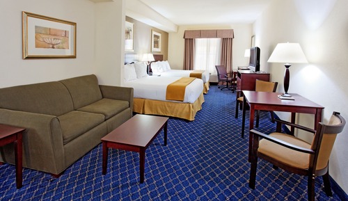 Suite, 2 Queen Beds, Non Smoking