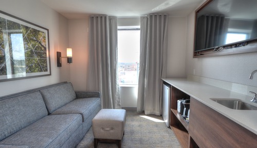 Suite, 1 Bedroom, Fireplace, River View (Top Floor)