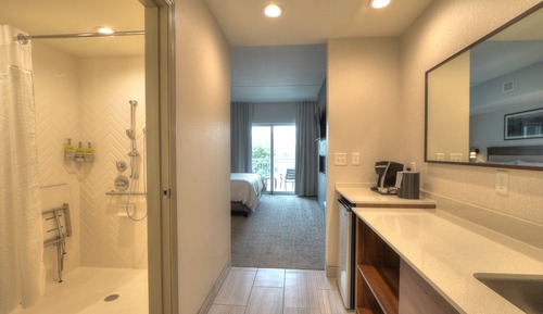 Suite, 1 King Bed, Mobility Accessible (Roll-In Shower)
