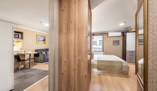 Superior Apartment