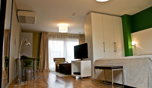 Business Studio Suite, Kitchenette