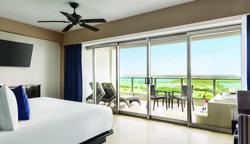 Deluxe Suite, 1 King Bed