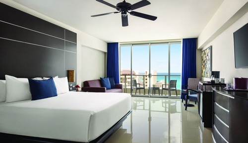 Standard Suite, 1 King Bed