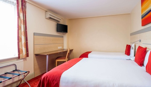 Double Room, Multiple Beds, Non Smoking
