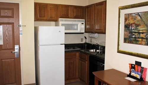 Studio Suite, Kitchen