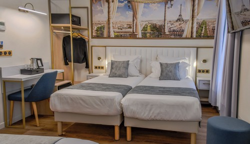 Triple Room