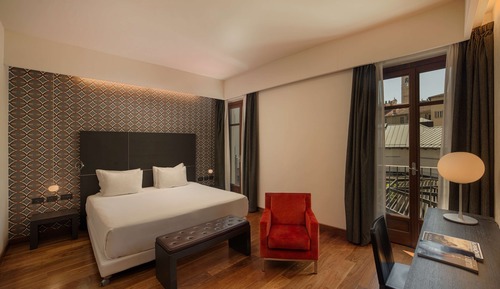 Junior Suite (Extra Bed 3 adults)