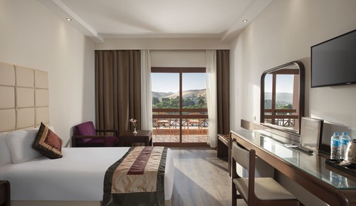 Standard Triple Room, Garden View