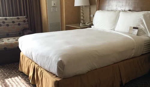 1 Queen Bed, Accessible, Non Smoking