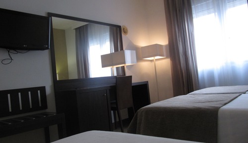Double Room (2 Adults + 1 Child)