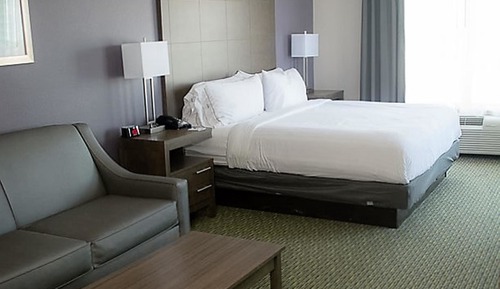 Standard Room, 1 King Bed