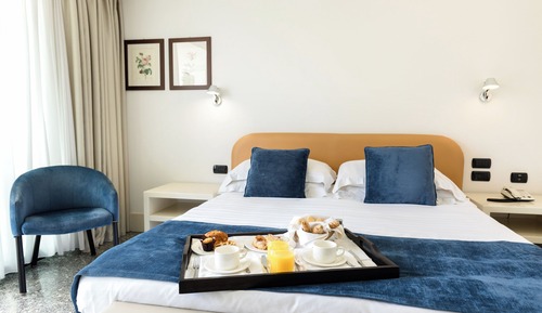 Comfort Double Room, Lake View
