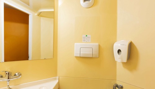 Room, 3 Twin Beds, Private Bathroom (Cabrio)
