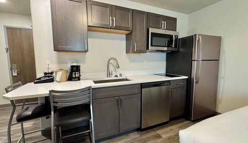 Standard Room, 1 Queen Bed with Sofa bed, Kitchenette