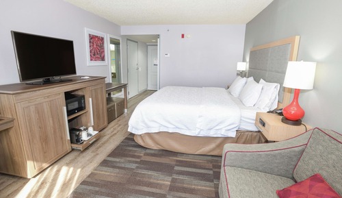 One King Bed, Non-Smoking, Accessible
