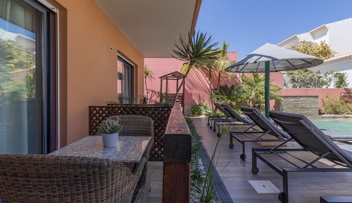 Standard Double or Twin Room (Garden or Pool View -Guest house)