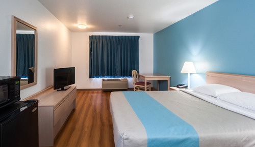 Standard Room, 1 Queen Bed, Non Smoking
