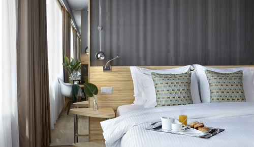 Standard Twin Room, City View