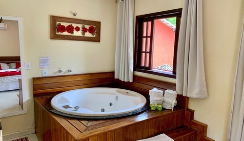 Deluxe Double Room, 1 King Bed, Jetted Tub