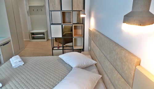 Deluxe Triple Room, Partial Sea View