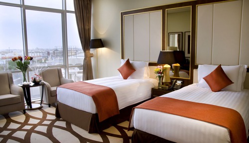 Double Room (Amber)