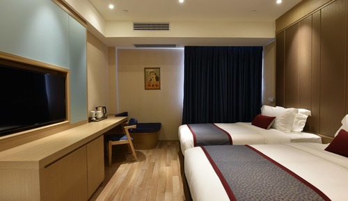Deluxe Twin Bed
