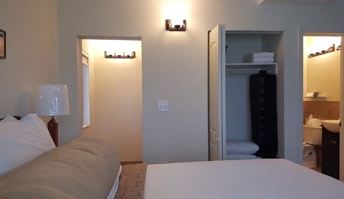 Superior Studio, 1 King Bed, Refrigerator & Microwave, Oceanfront