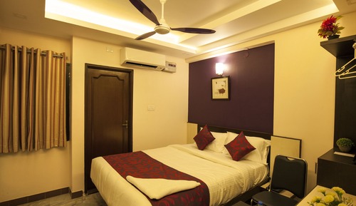 Standard Double Room, 1 King Bed, Accessible
