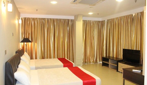 Deluxe Suite, 2 Queen Beds