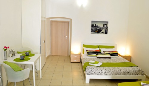 City Studio, 1 Queen Bed