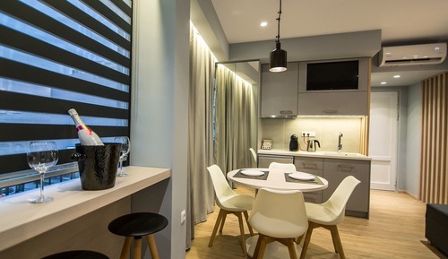Deluxe Apartment