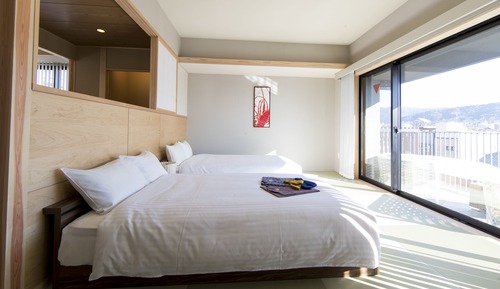 Suite Mountain View Twin Room