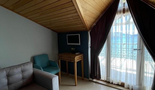 Deluxe Loft, 1 Queen Bed with Sofa bed, Non Smoking, Sea View