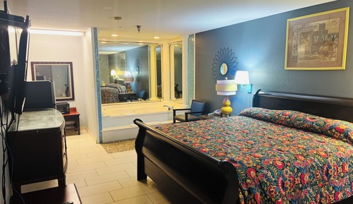 Room, 1 King Bed, Jetted Tub