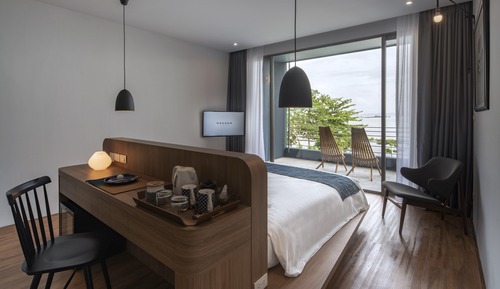Deluxe Room, Sea View (Non - Smoking)