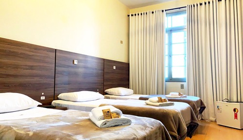Deluxe Triple Room, 2 Bedrooms, Air conditioning