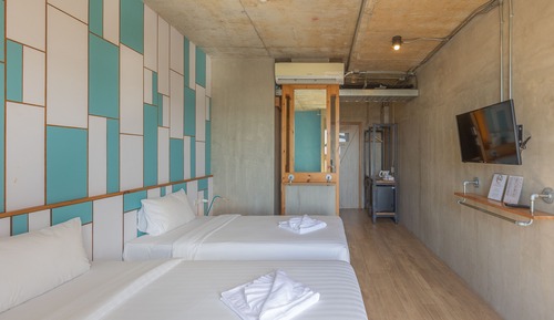 Deluxe Twin Room
