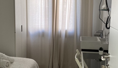 Single Room, Shared Bathroom