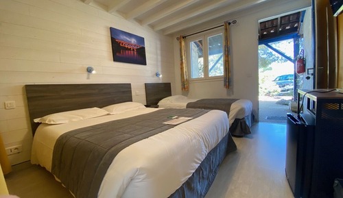 Classic Triple Room, Ensuite (privée )