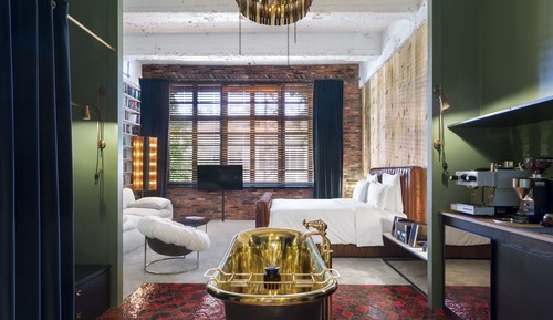 Signature Room (Aviator)