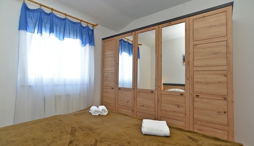 Apartment, 3 Bedrooms (351/1303)