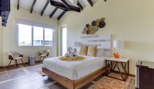 Condo, 3 Bedrooms, Ocean View