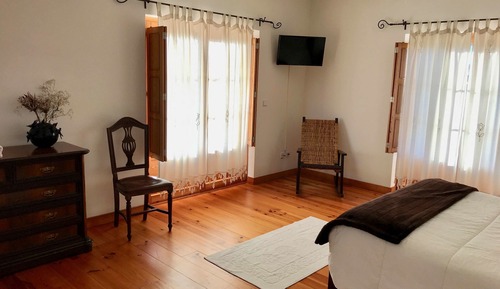 Suite, Mountain View